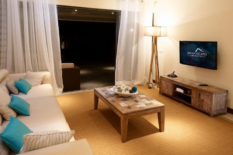 Leora Luxury Accommodation By Dream Escapes Tamarin Exterior photo